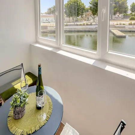 Apartment Fisherman House Near The Empuriabrava